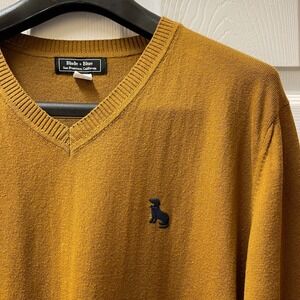 Blade + Blue‎ Sweater Men's M Camel Brown V Neck Pullover Embroidered Dog Cotton